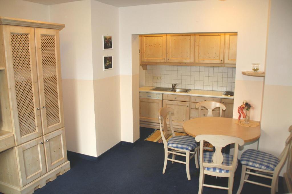 Neukirchen am Großvenediger Apartments Margarethe חדר תמונה